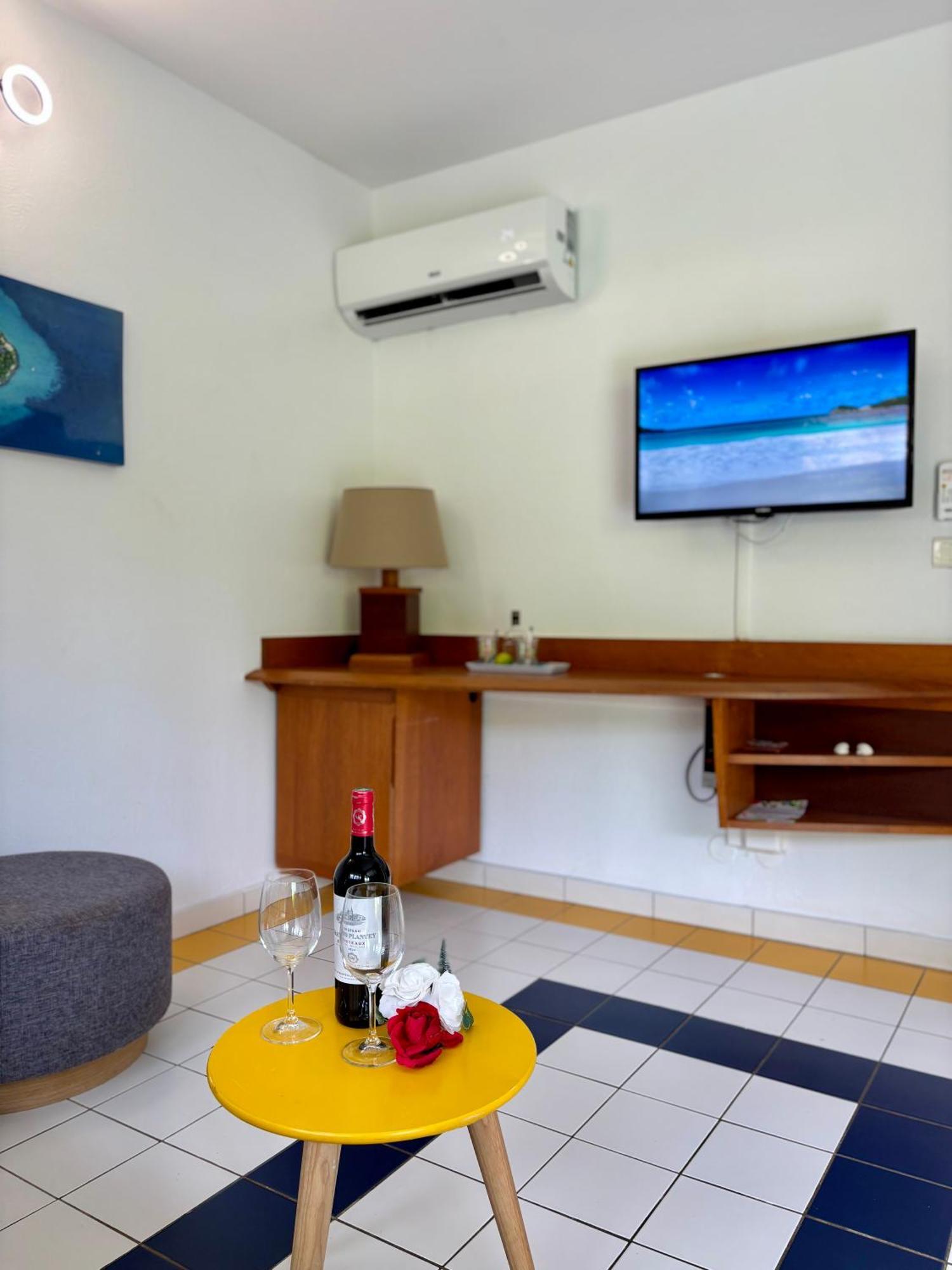 L Oralya - Blue Dream, Plage, Piscine, Restaurant Grand-Bourg  Dış mekan fotoğraf